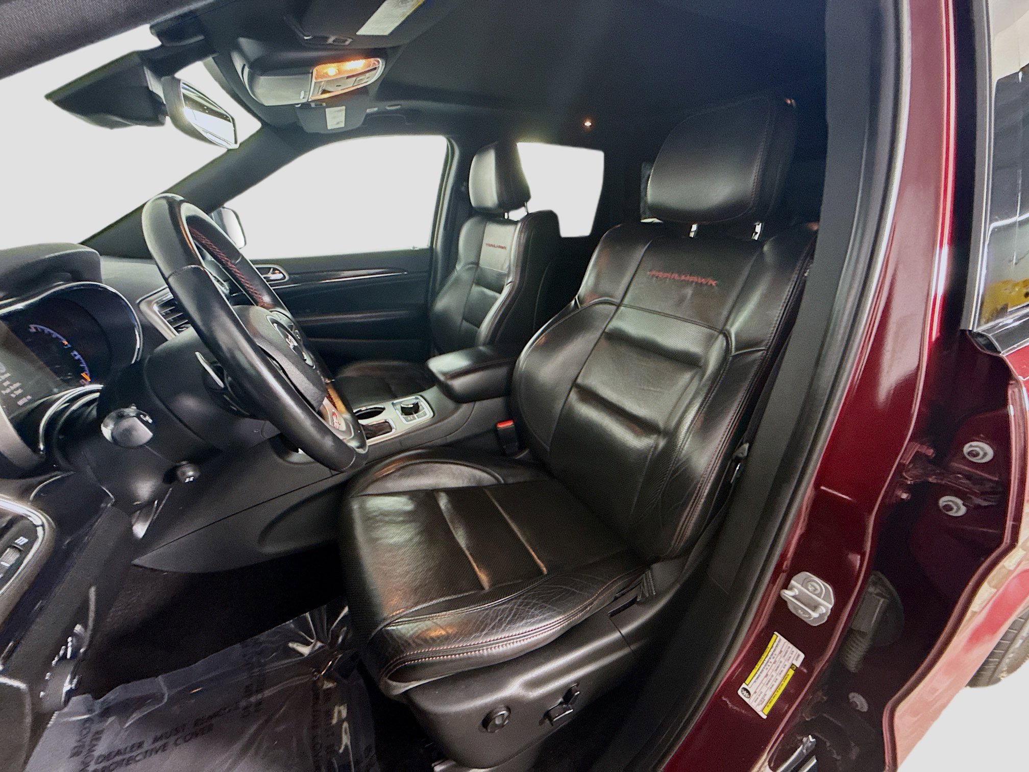 Used 2018 Jeep Grand Cherokee Trailhawk w/ Trailhawk Luxury Group image 22