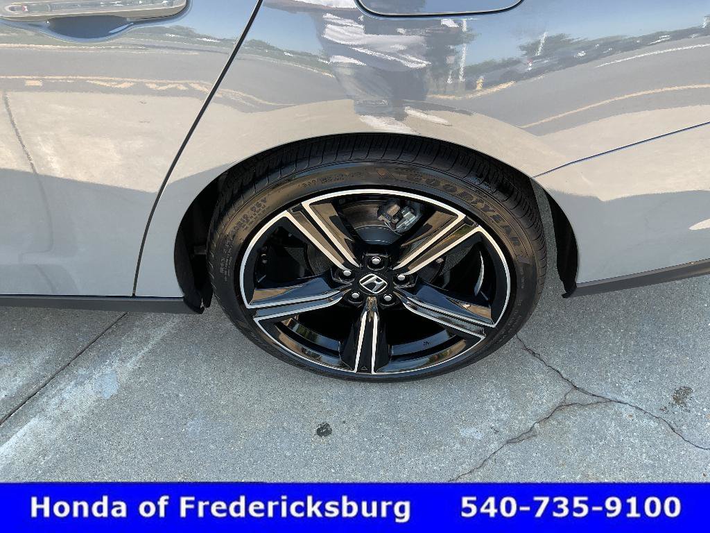 Certified 2025 Honda Accord Sport image 10