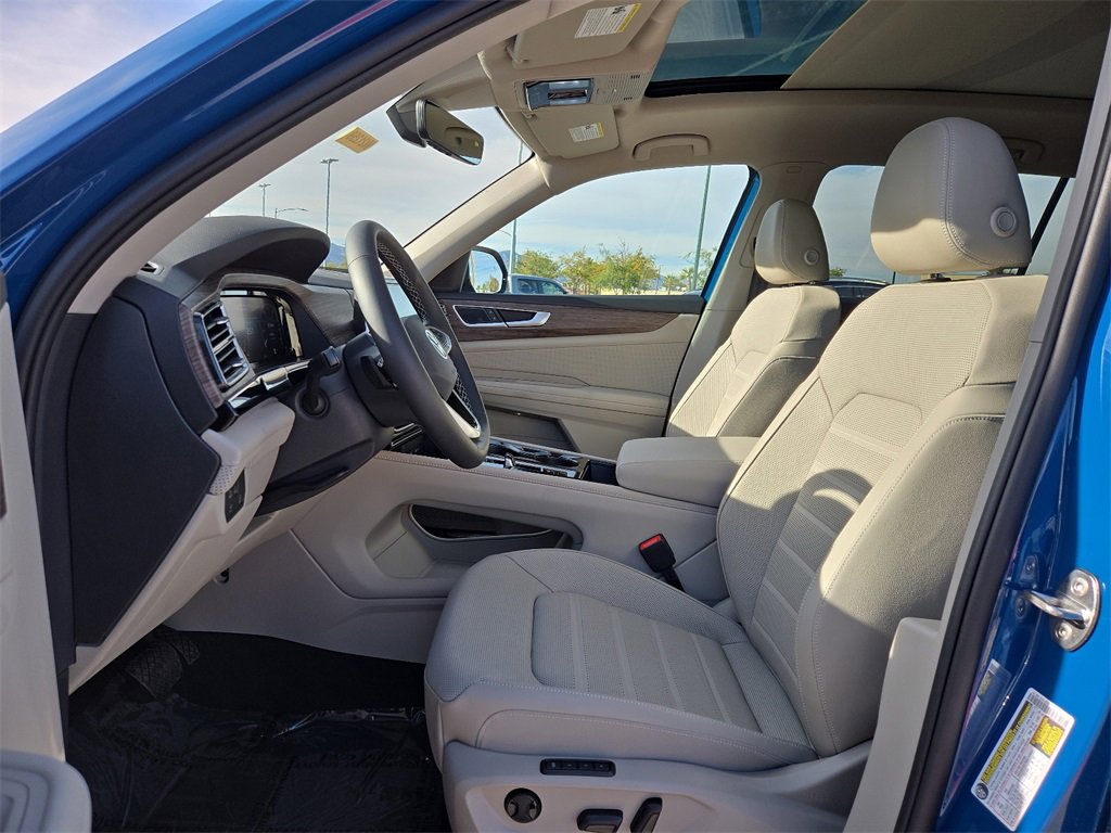 Certified 2025 Volkswagen Atlas SEL image 19