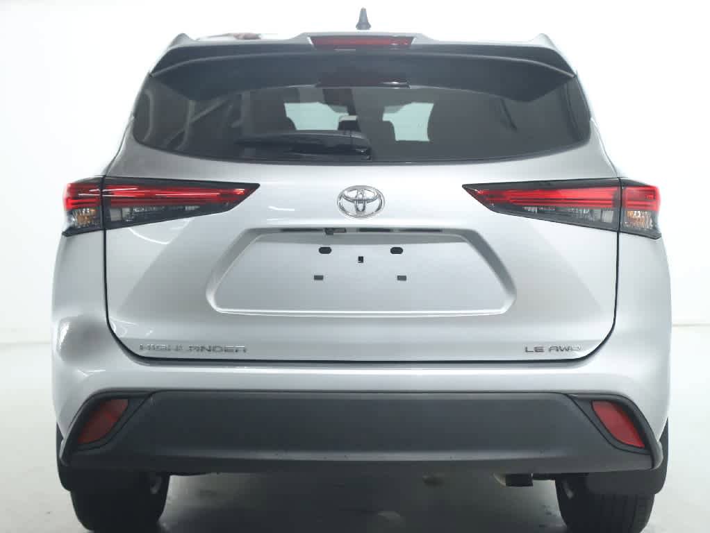 Used 2023 Toyota Highlander LE AWD/4WD image 44
