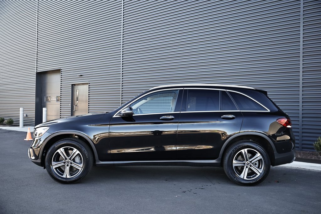 Used 2022 Mercedes-Benz GLC 300 4MATIC image 4