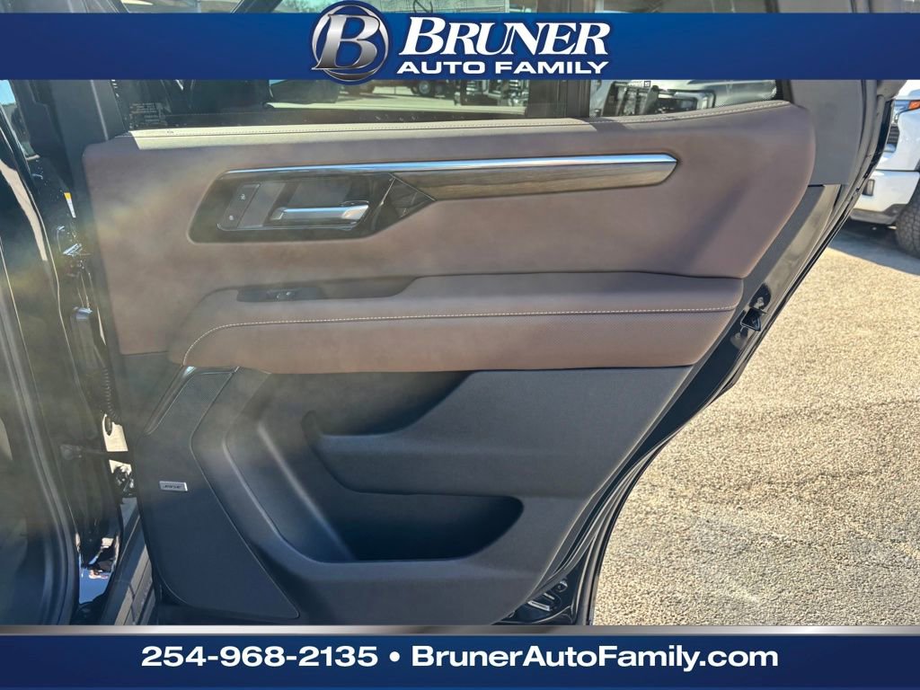 New 2026 Chevrolet Tahoe High Country image 18