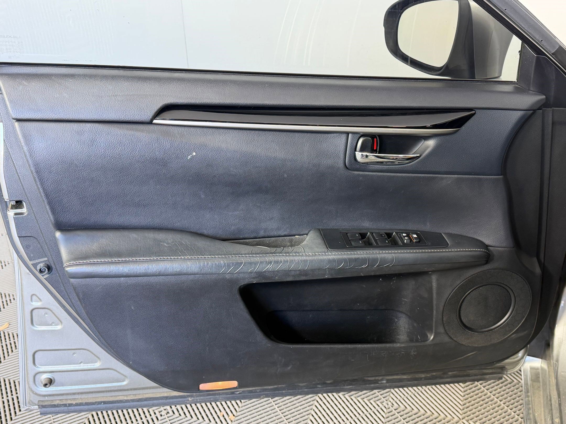 Used 2015 Lexus ES 350 Crafted Line image 12