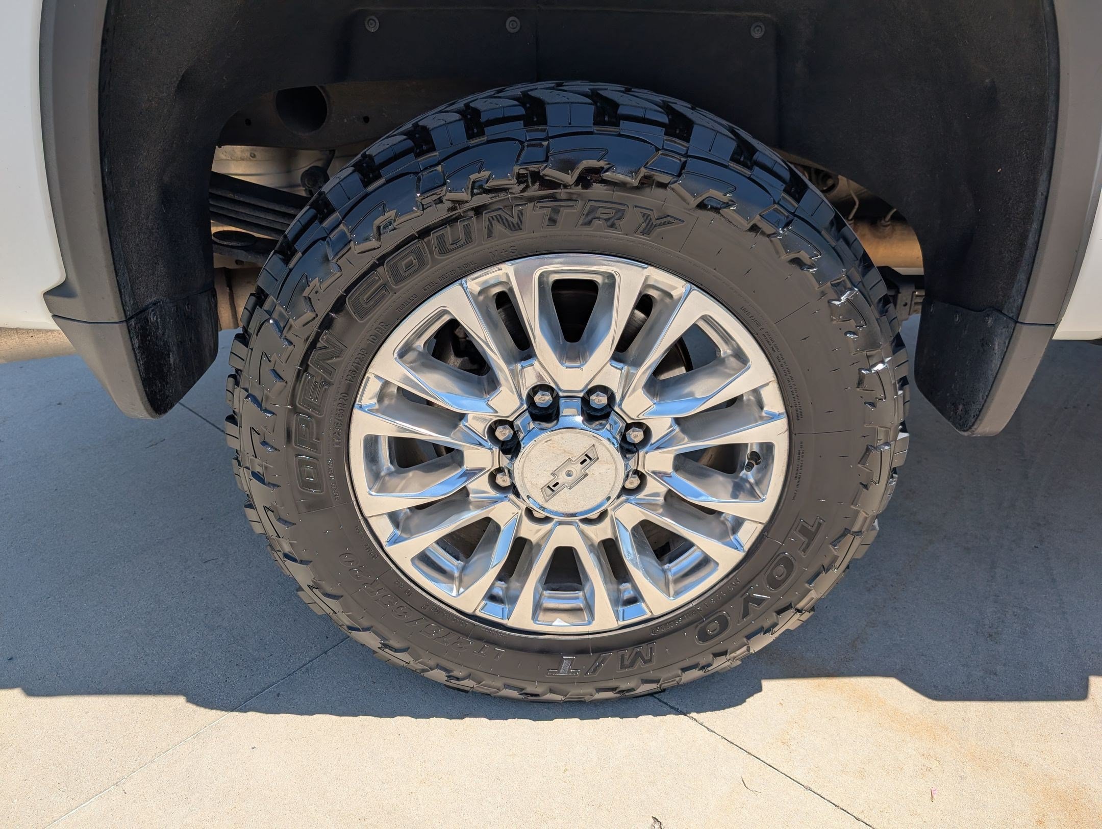 Certified 2022 Chevrolet Silverado 2500 High Country w/ Z71 Off-Road Package AWD/4WD image 13
