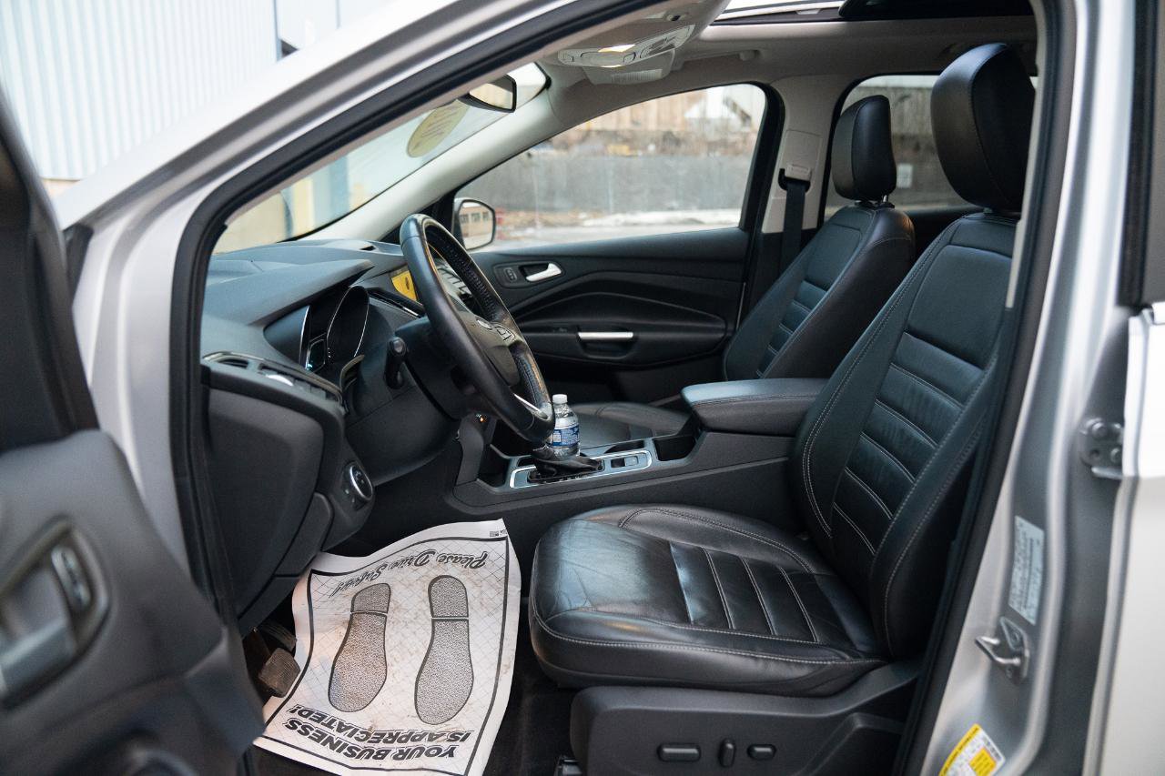 Used 2018 Ford Escape SEL w/ Ford Safe & Smart Package image 23