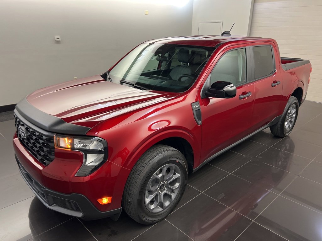 New 2025 Ford Maverick XLT w/ XLT Luxury Package image 3