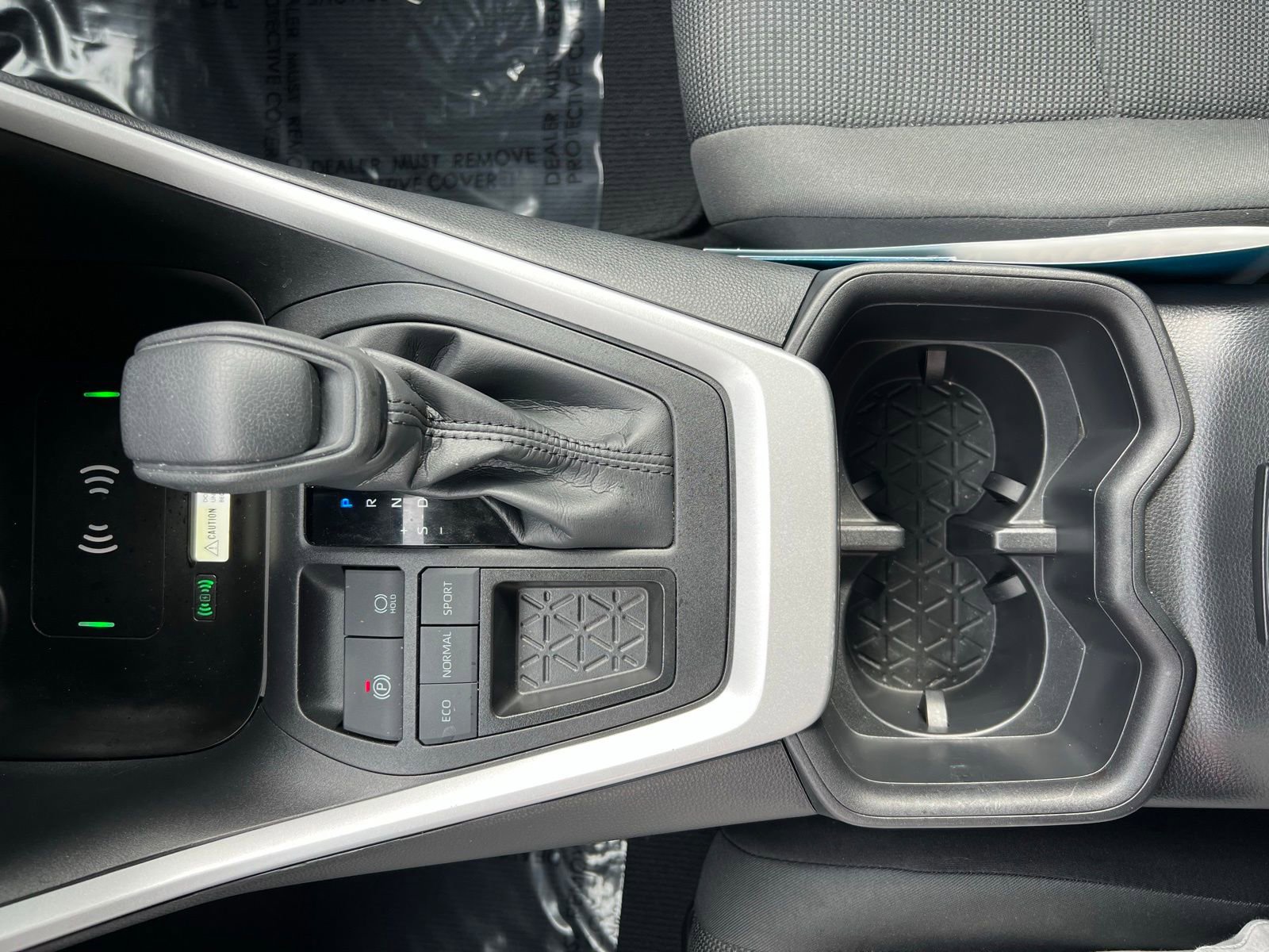 Used 2024 Toyota RAV4 LE image 37