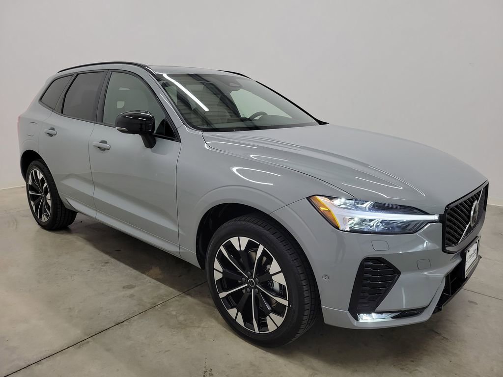 New 2026 Volvo XC60 B5 Plus w/ Protection Package Premier AWD/4WD image 4