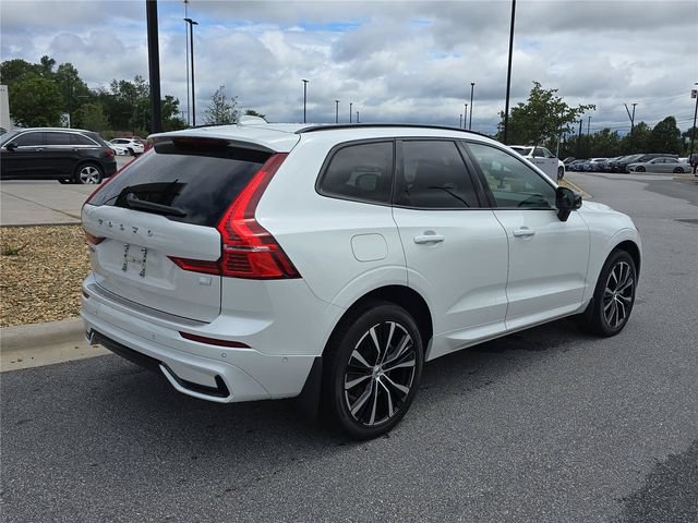 Used 2023 Volvo XC60 T8 Ultimate AWD/4WD image 3