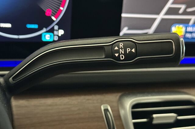 New 2026 Mercedes-Benz GLS 450 4MATIC image 23