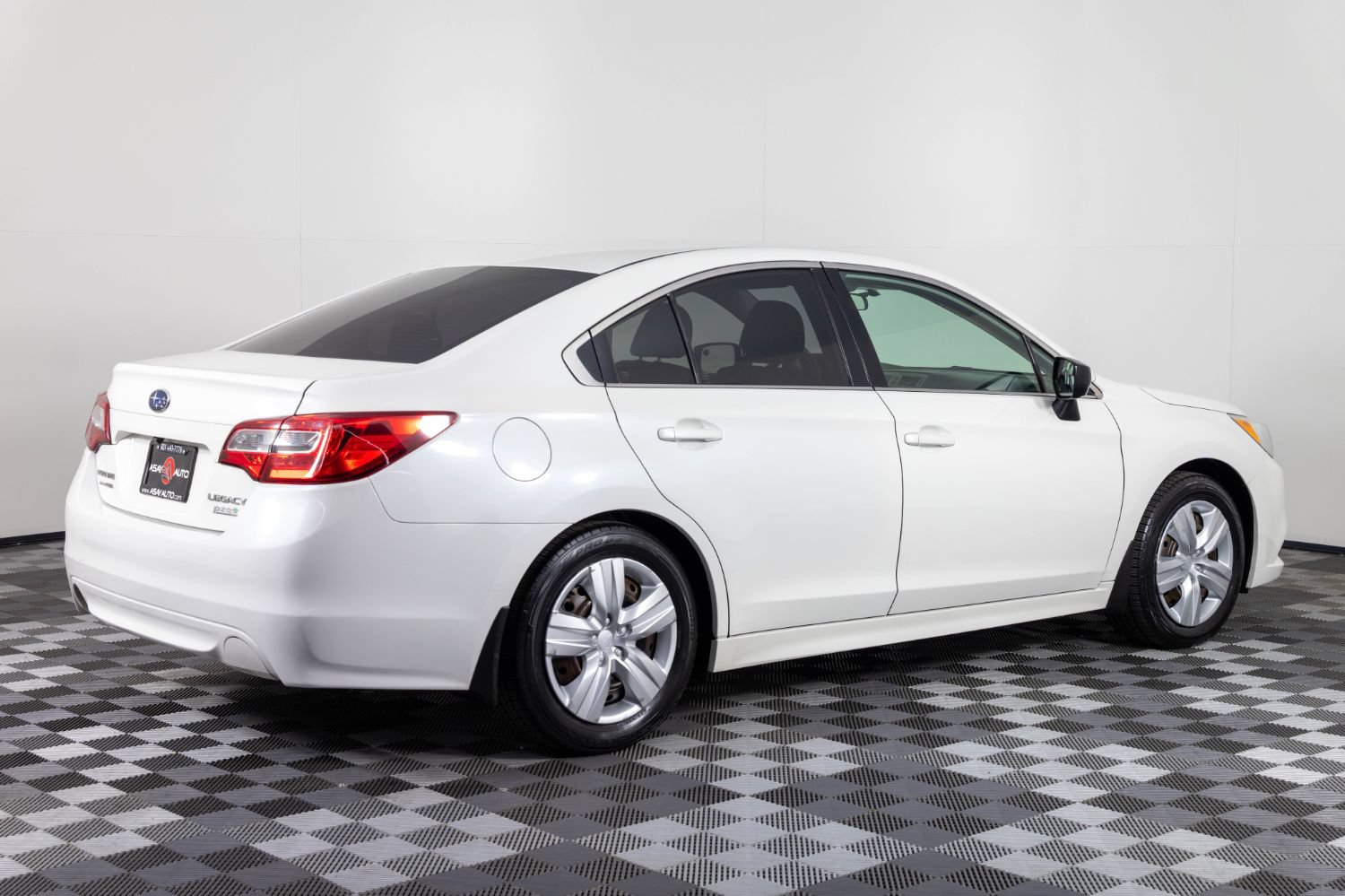 Used 2016 Subaru Legacy 2.5i AWD/4WD image 9