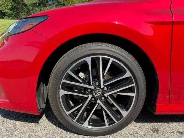 Certified 2025 Toyota Camry XLE FWD image 9
