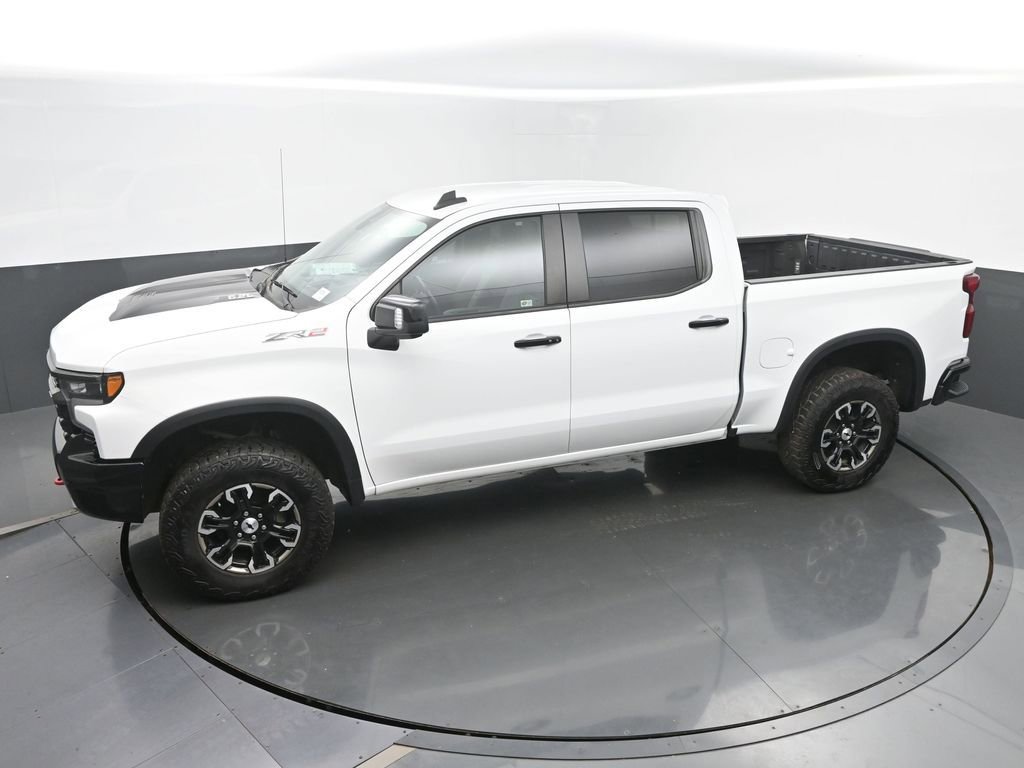 Used 2022 Chevrolet Silverado 1500 ZR2 w/ Technology Package image 39