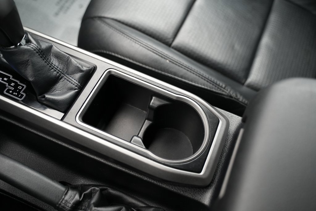 Used 2021 Toyota Tacoma Limited image 36