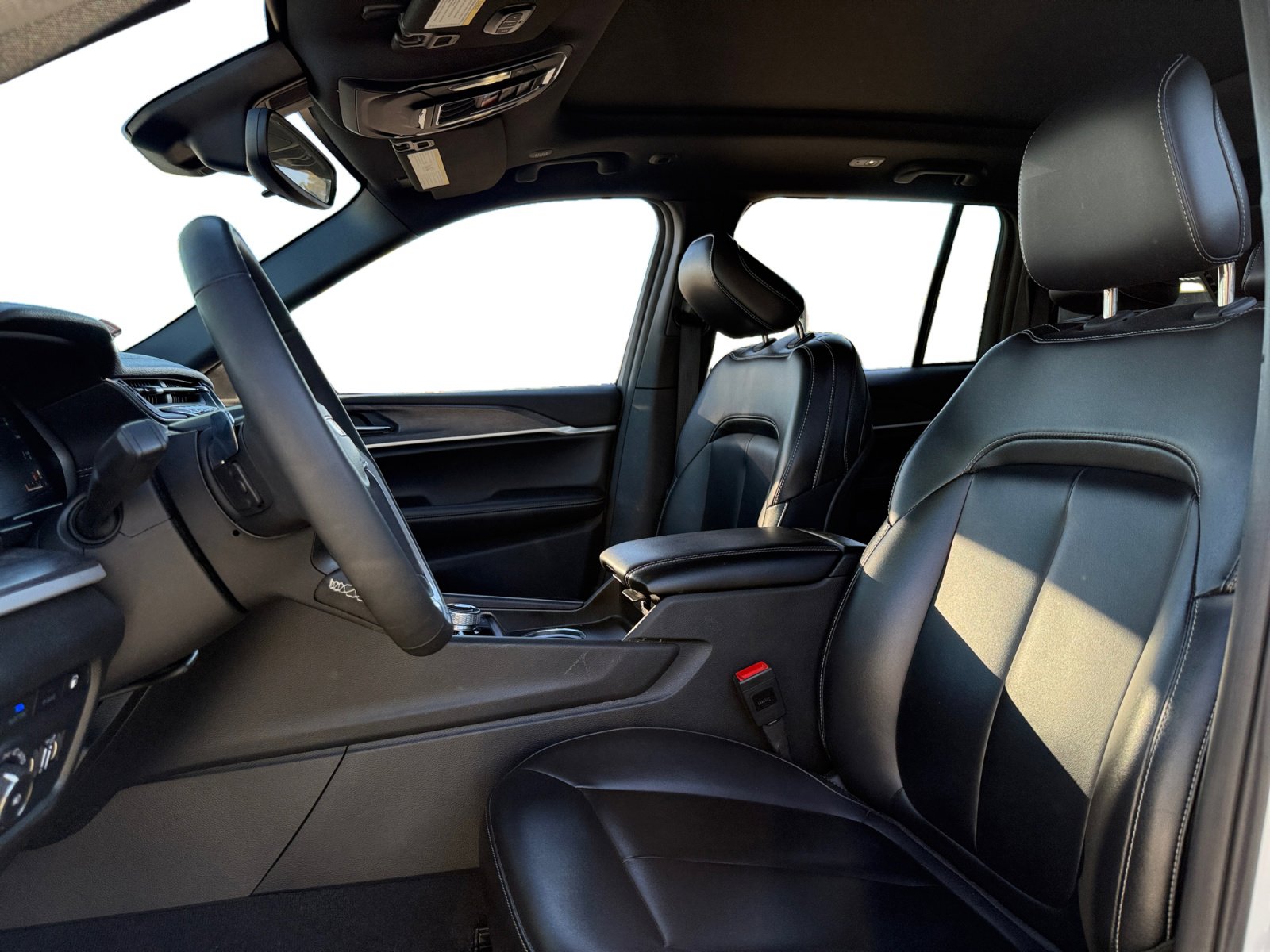 Used 2024 Jeep Grand Cherokee Limited 4xe image 9