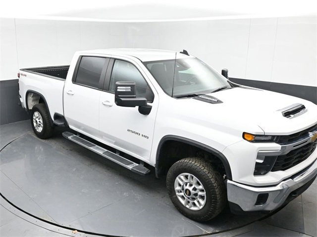 Used 2024 Chevrolet Silverado 2500 LT image 32