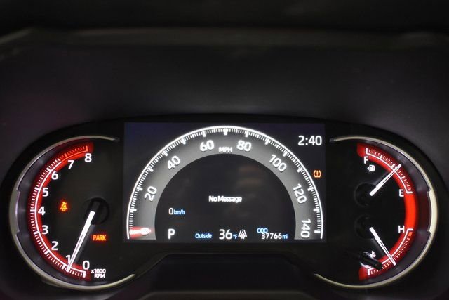 Used 2023 Toyota RAV4 XLE Premium image 30