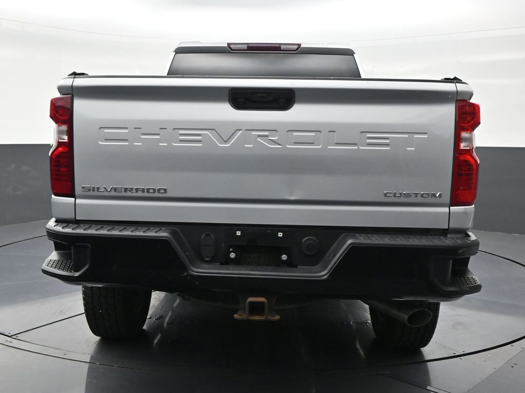 Used 2022 Chevrolet Silverado 2500 Custom w/ Custom Convenience Package AWD/4WD image 4