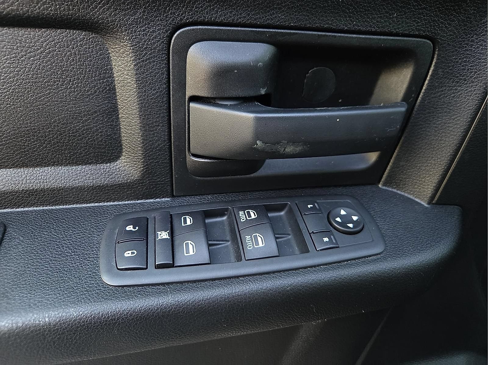 Used 2020 RAM 1500 Tradesman w/ Electronics Group AWD/4WD image 13