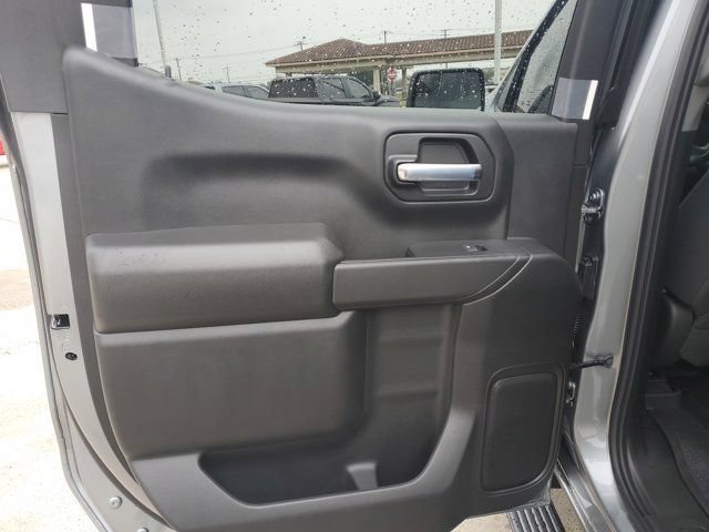 New 2026 Chevrolet Silverado 1500 Custom AWD/4WD image 15