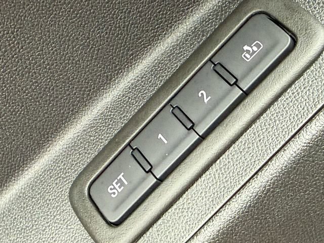 Used 2023 Chevrolet Equinox Premier image 27