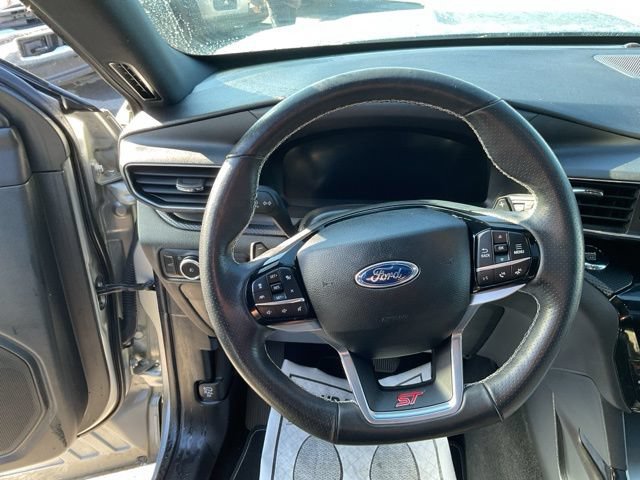 Used 2024 Ford Explorer ST w/ Equipment Group 401A AWD/4WD image 32