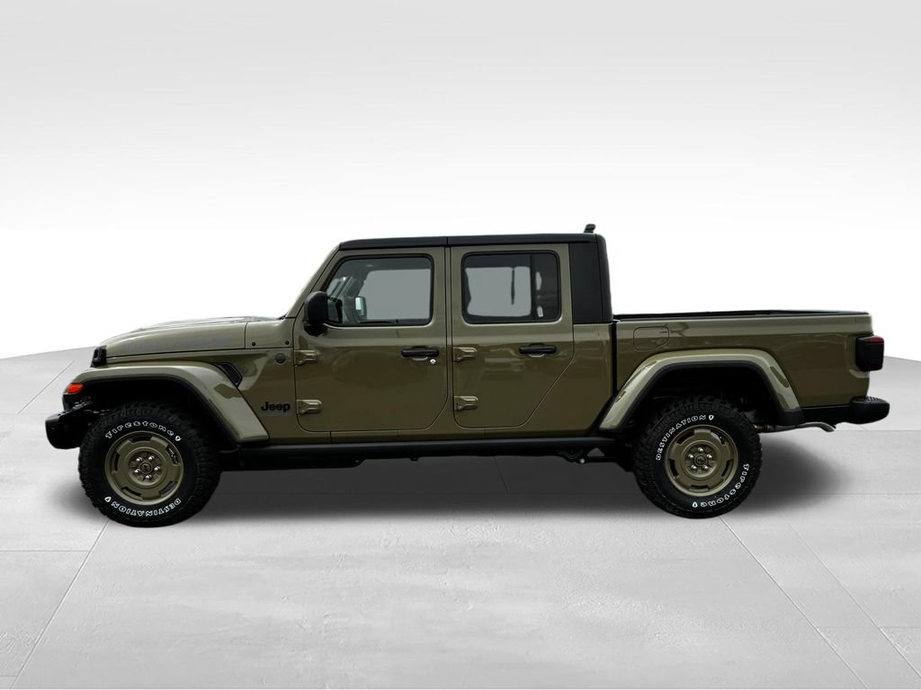 New 2026 Jeep Gladiator Willys AWD/4WD video 2