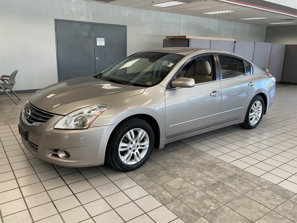Used 2012 Nissan Altima 2.5 S w/ Special Edition Pkg image 3