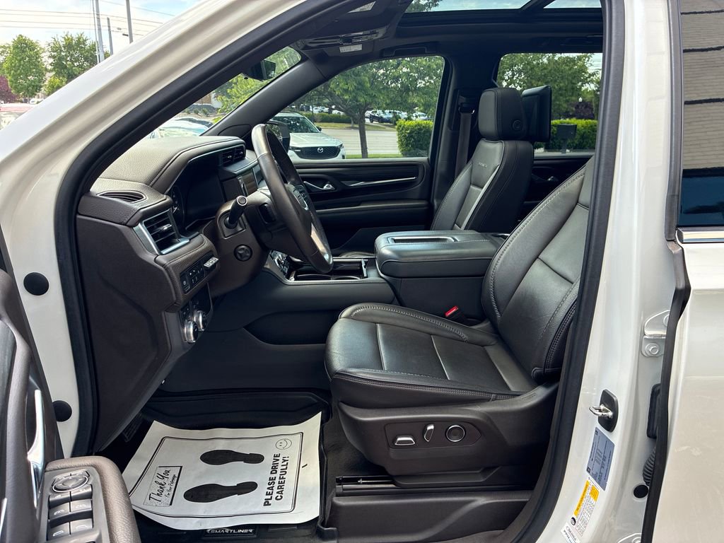 Used 2021 GMC Yukon Denali w/ Denali Premium Package AWD/4WD image 20