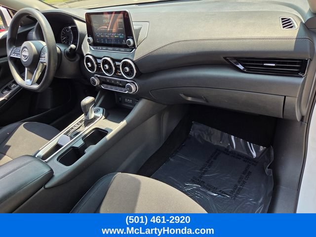 Used 2024 Nissan Sentra SV FWD image 16