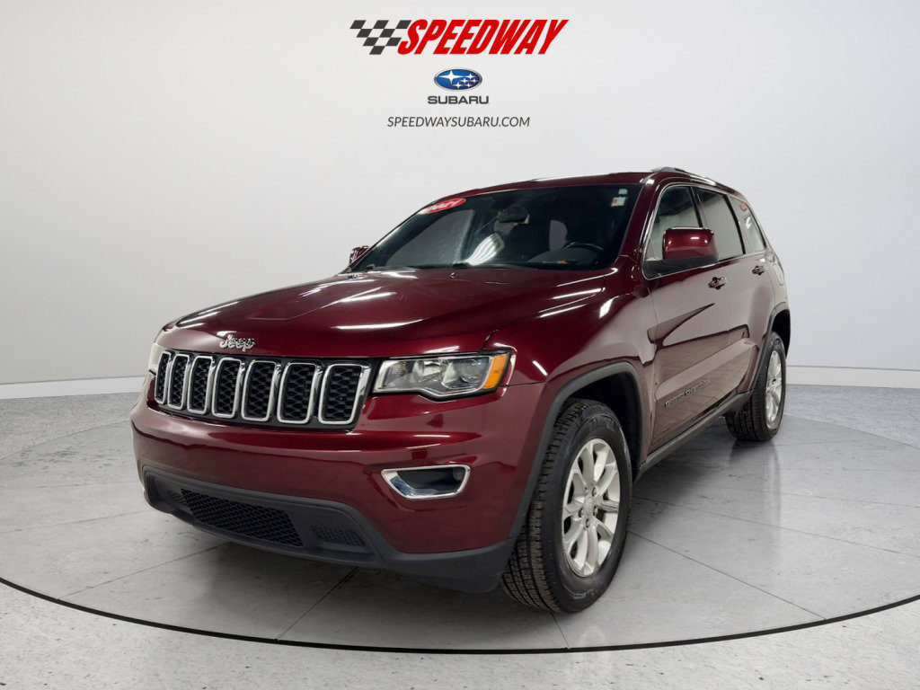 Used 2021 Jeep Grand Cherokee Laredo image 4
