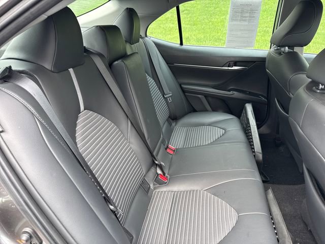 Used 2019 Toyota Camry SE FWD image 14