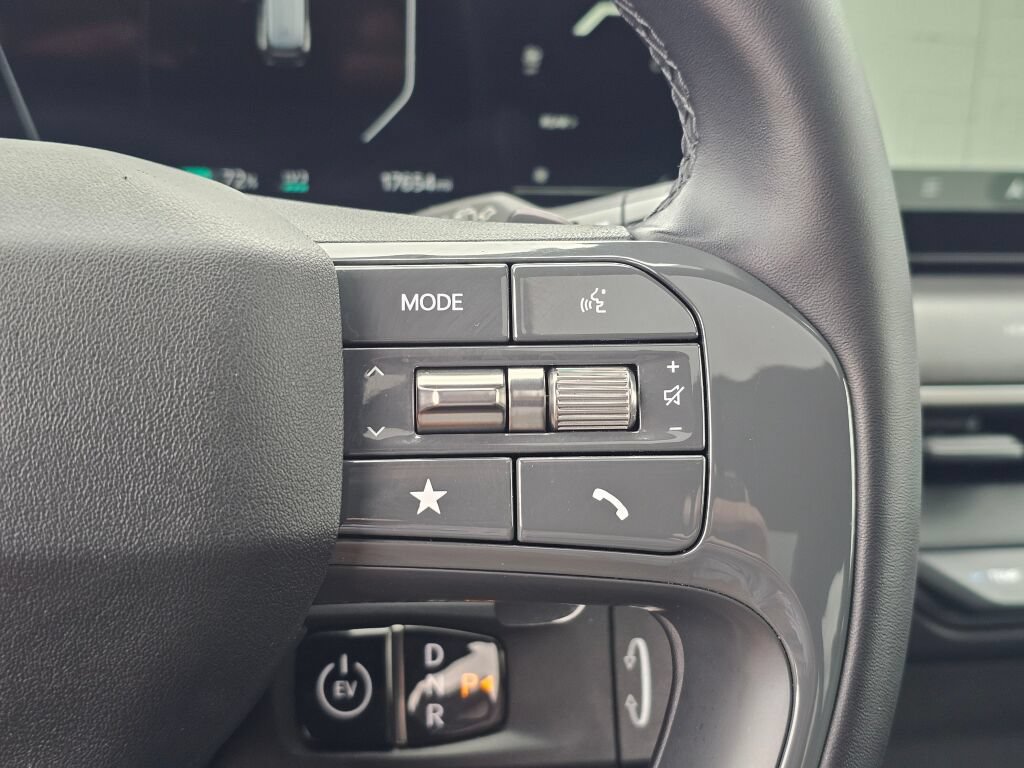 Certified 2024 Kia EV9 Wind AWD/4WD image 38