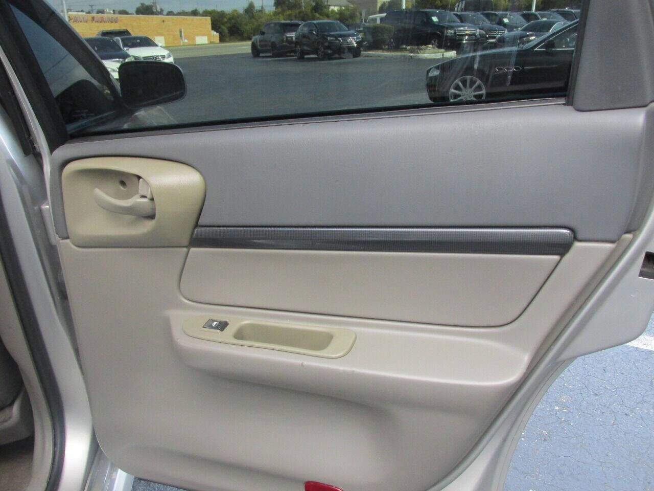 Used 2005 Chevrolet Impala SS w/ Sun And Sound Package image 17