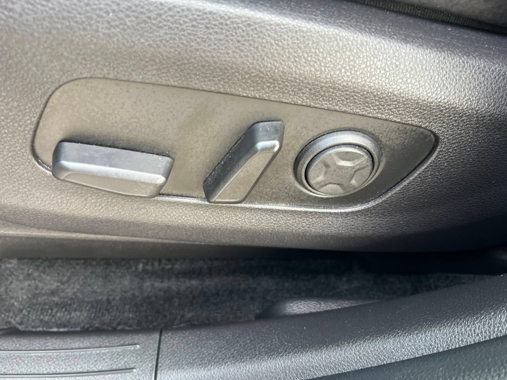 Certified 2023 Kia Carnival SX FWD image 43