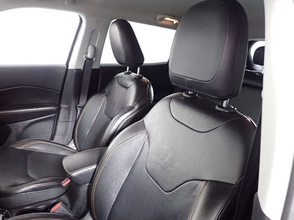 Used 2020 Jeep Compass Limited AWD/4WD image 24