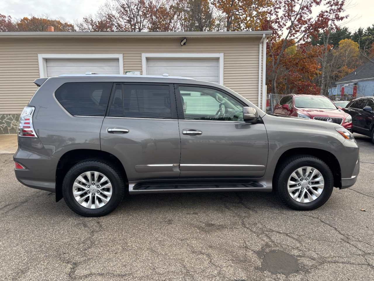 Used 2014 Lexus GX 460 image 6