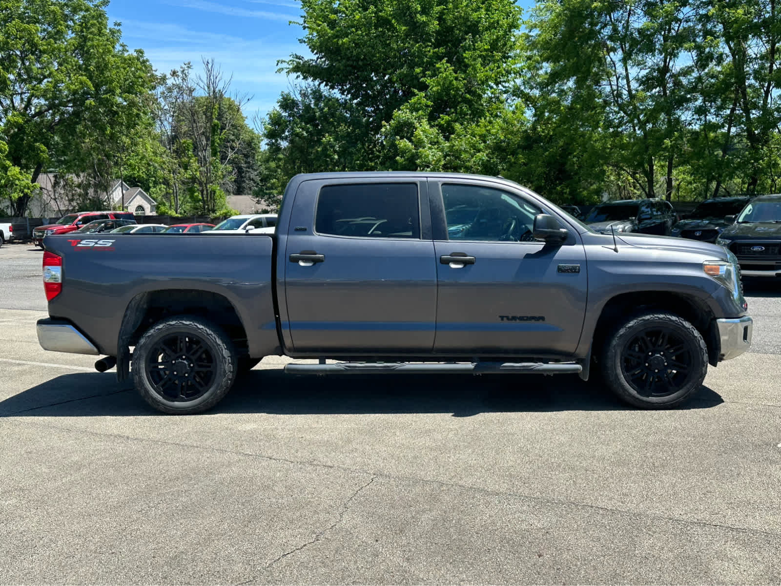 Used 2019 Toyota Tundra SR5 AWD/4WD image 8