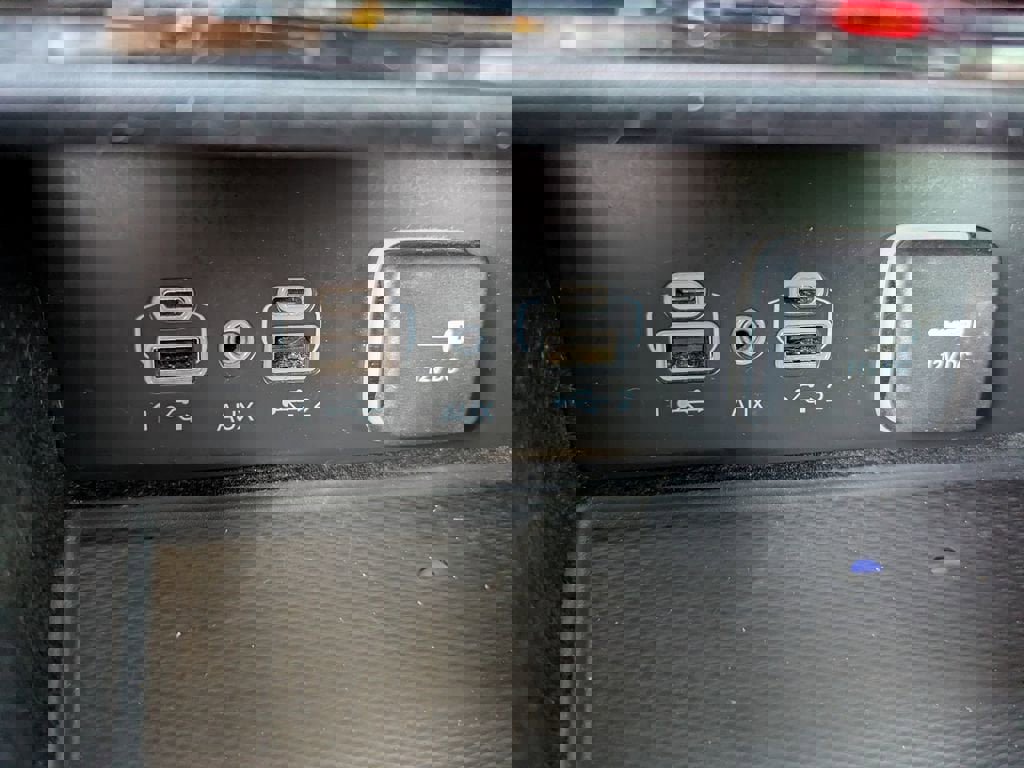 Used 2022 Jeep Grand Cherokee Altitude image 23