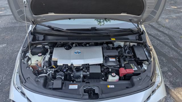 Used 2018 Toyota Prius Prime Advanced FWD image 36