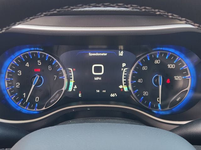 New 2026 Chrysler Pacifica Select FWD image 11