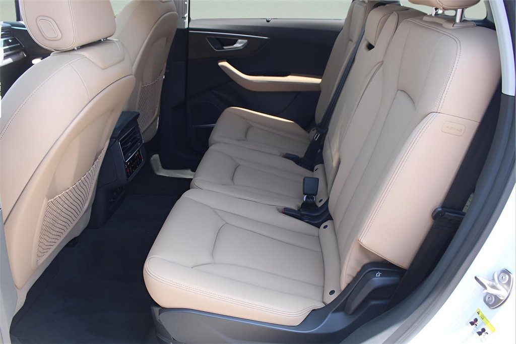 New 2025 Audi Q7 3.0T Premium Plus image 13