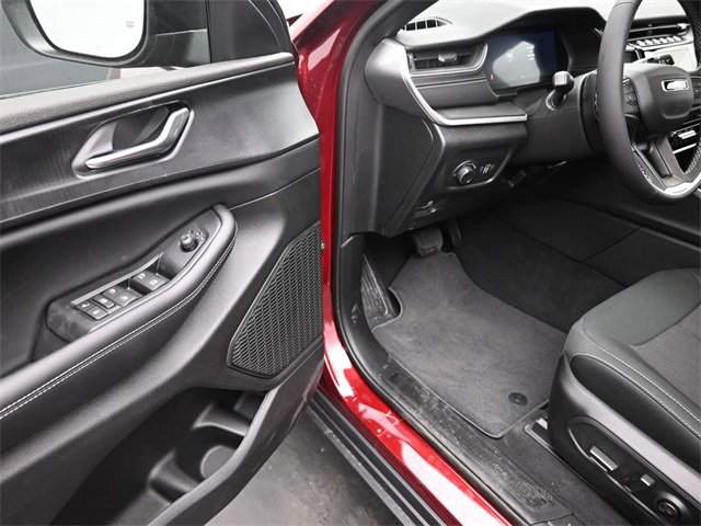 New 2025 Jeep Grand Cherokee L Laredo image 14