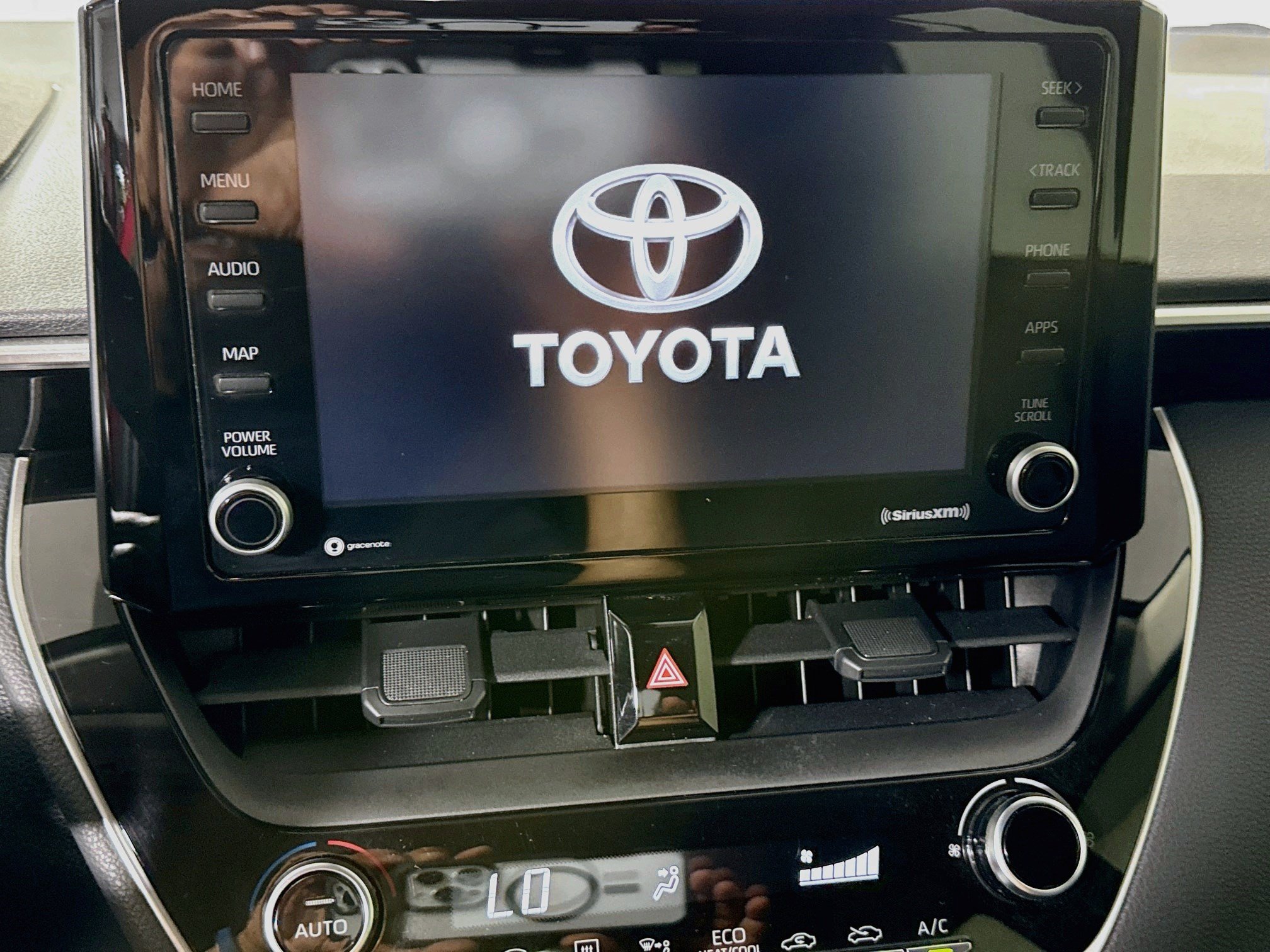 Used 2022 Toyota Corolla LE FWD image 18