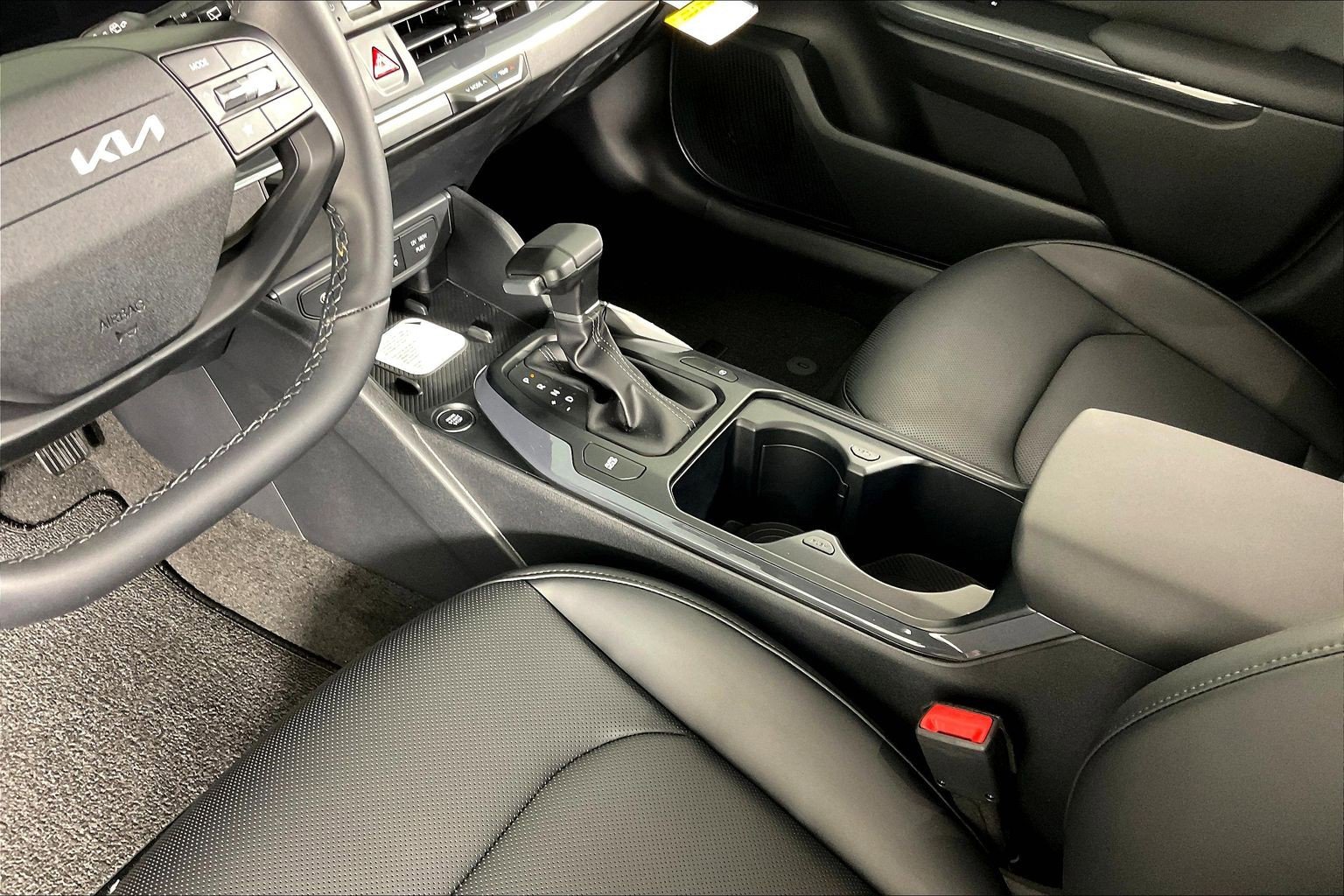 New 2026 Kia K4 EX FWD image 12