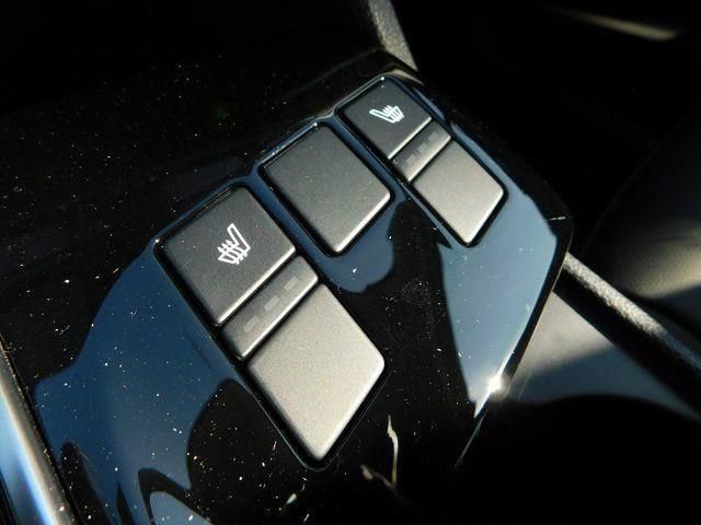 Used 2025 Kia Sportage EX image 31