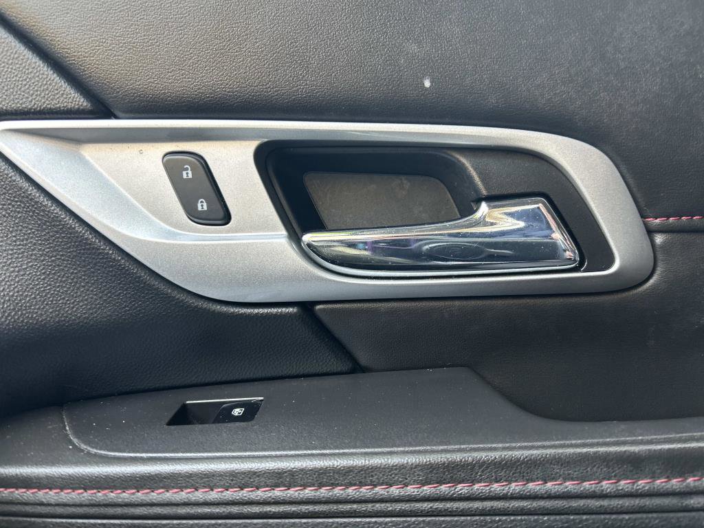 Used 2013 GMC Terrain SLE w/ Chrome and Technology Package image 32