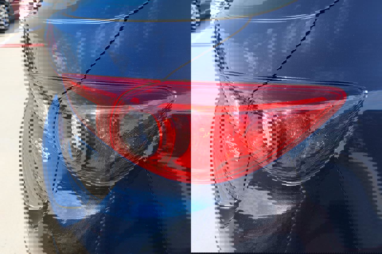 Used 2018 MAZDA MAZDA3 Touring image 10