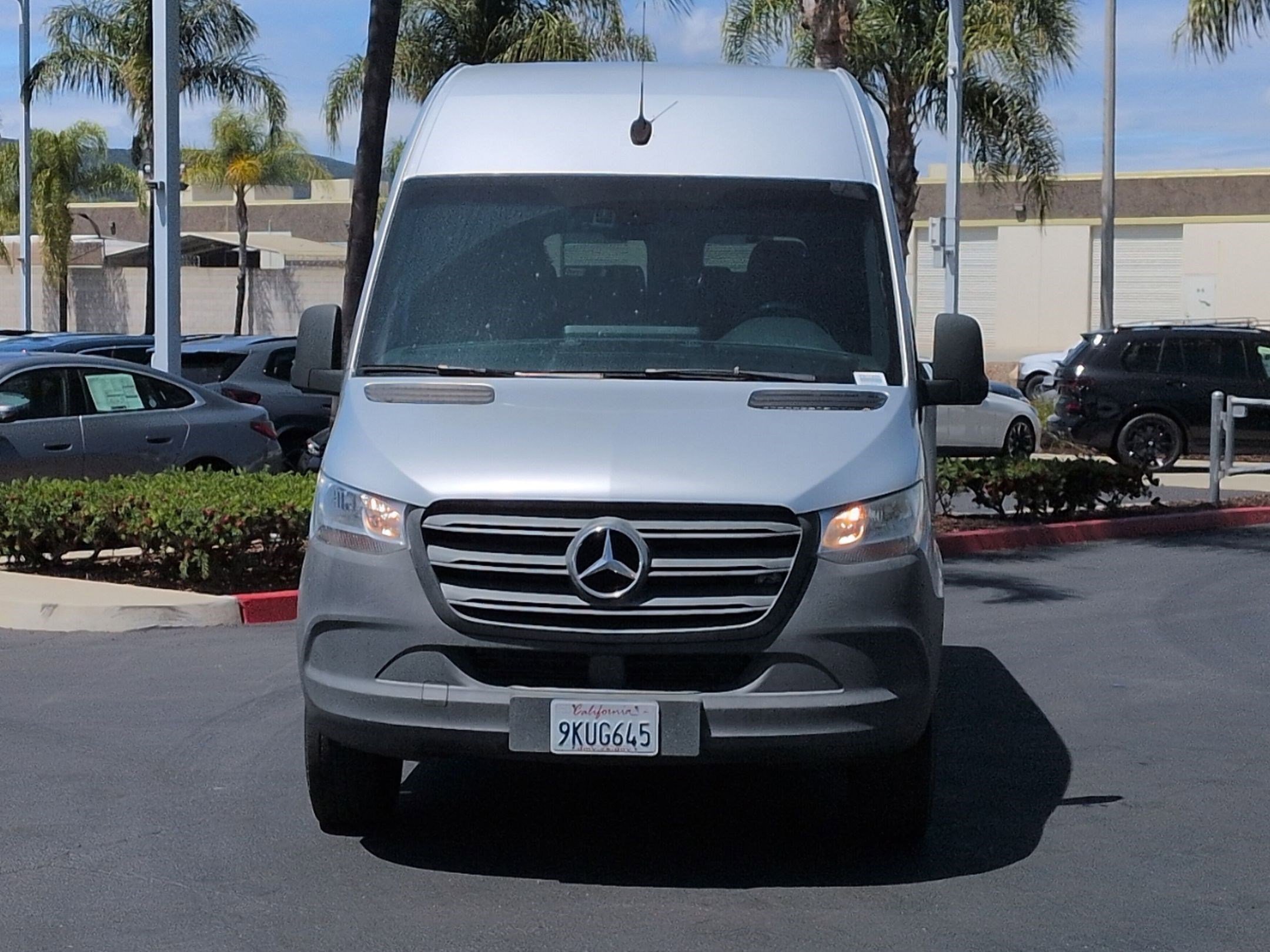 Used 2019 Mercedes-Benz Sprinter 2500 image 3