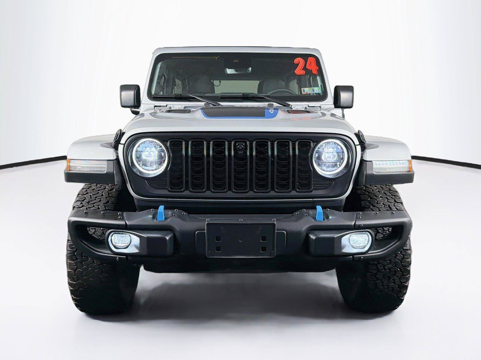 Used 2024 Jeep Wrangler Unlimited Rubicon 4xe AWD/4WD image 6